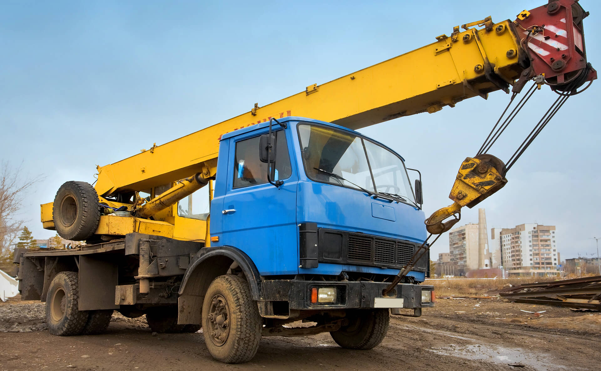 Поворотний підшипник для кранової машини