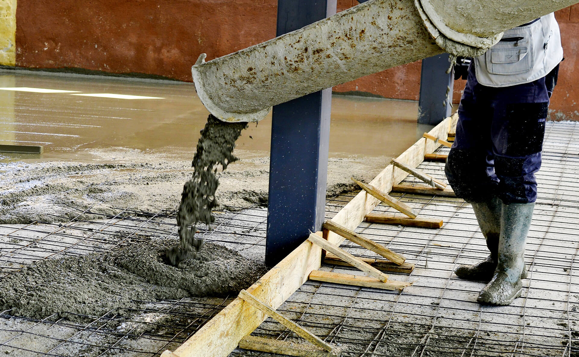 Поворотний підшипник для автобетононасоса